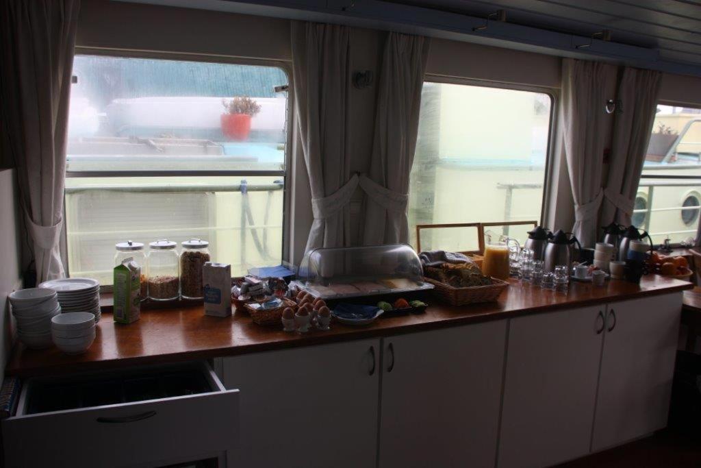 Hotelschip Gandalf Amsterdam Eksteriør bilde